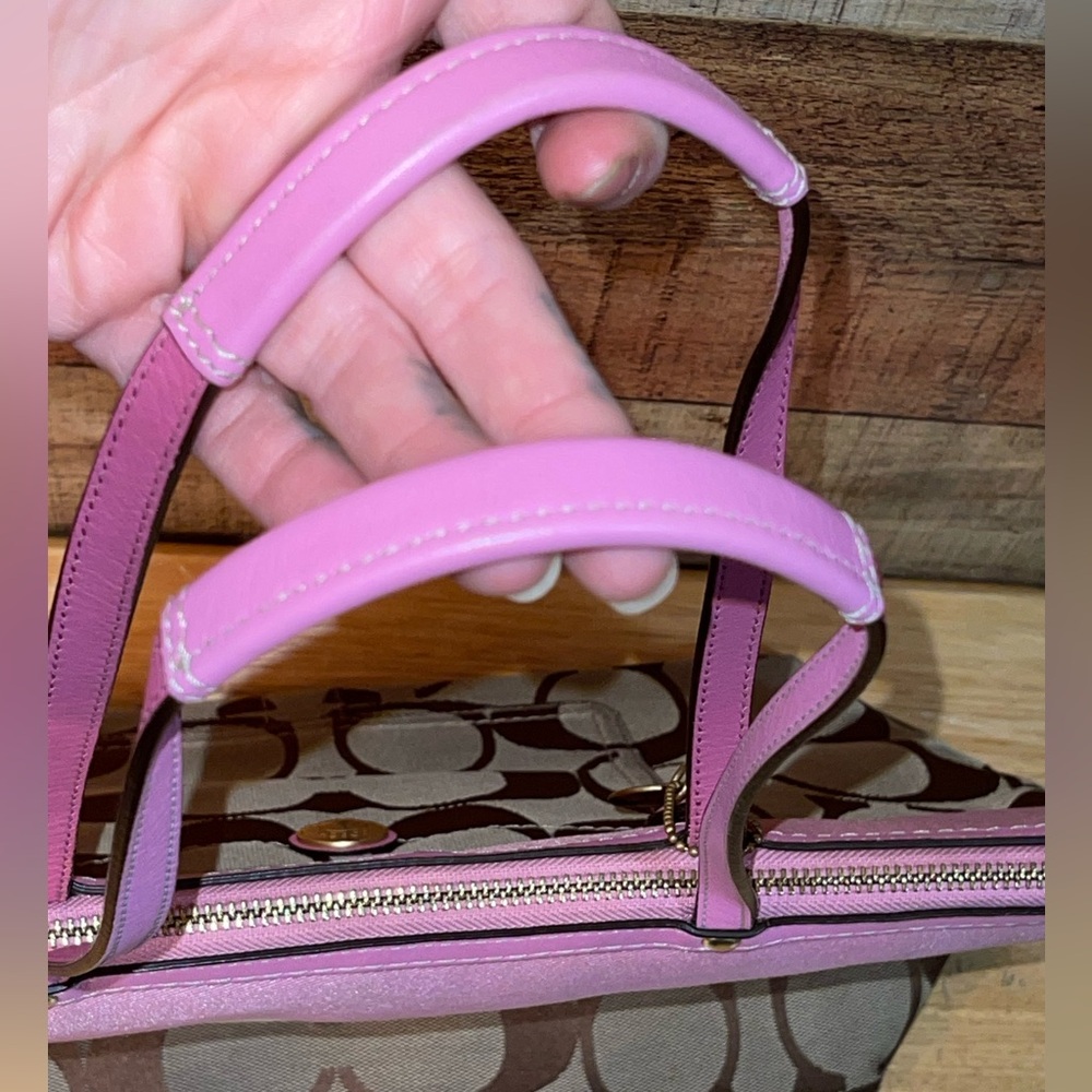 🔥 SOLD🔥Coach Signature Pink shoulder bag - Picture 7 of 10